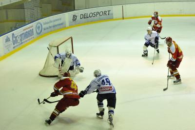 Рязанская «Молния» проиграла и второй матч в Липецке местной «Эльте»